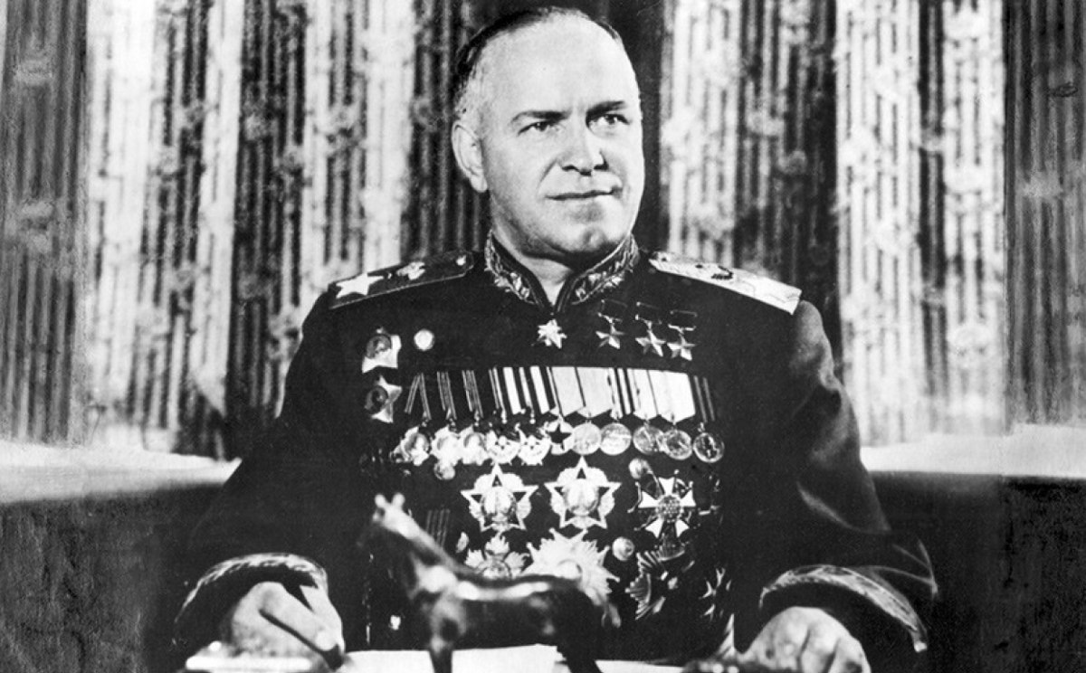 Георгий Жуков: «Внезапность нападения гитлеровских войск на СССР была придумана Сталиным»